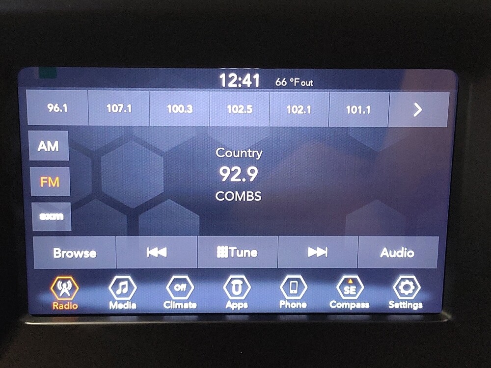 2020 Jeep Compass in Houston, TX 77060 - 18115951 25