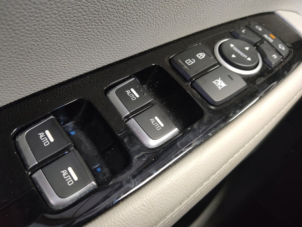 2019 Kia Sorento in Live Oak, TX 78233 - 18115954 27