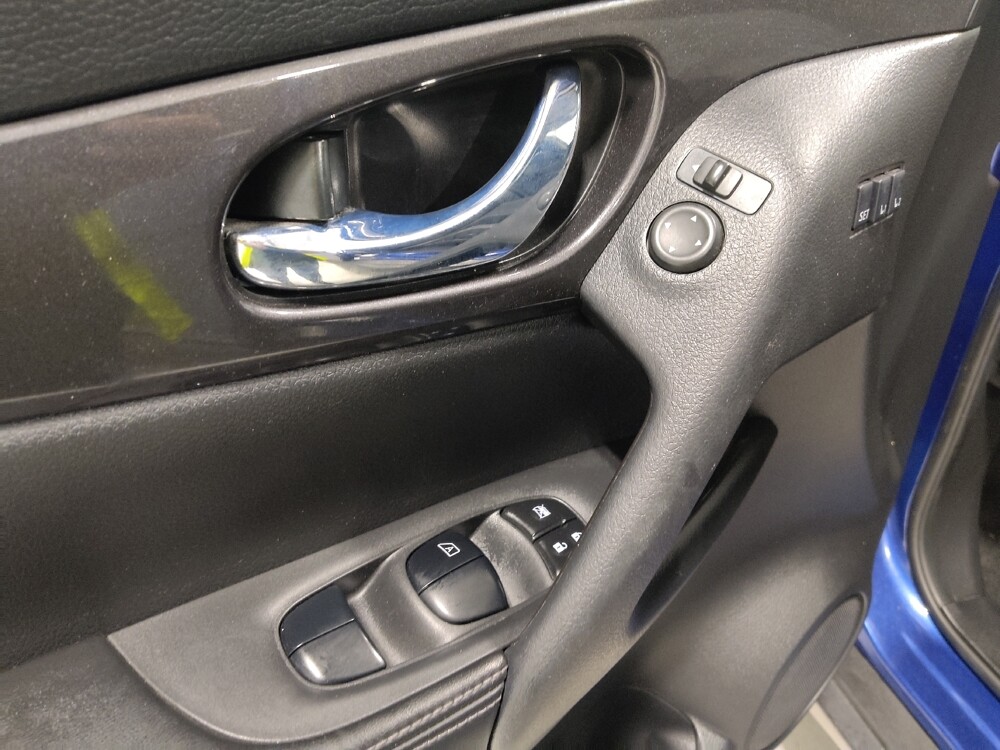 2019 Nissan Rogue in Fairfield, OH 45014 - 18115960 27