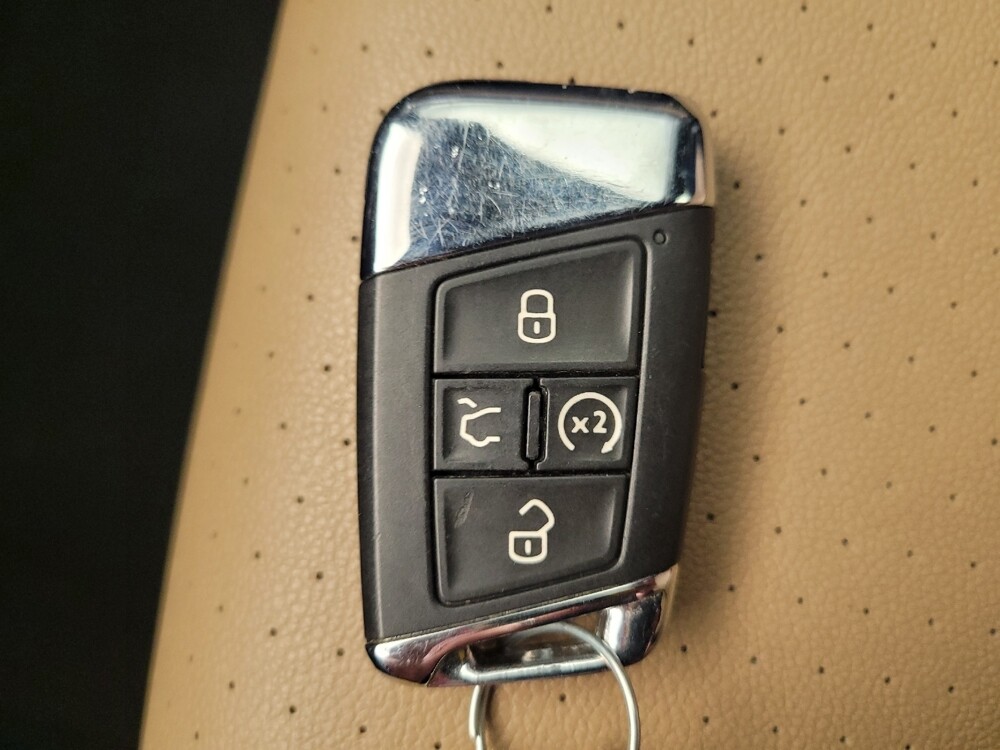 2021 Volkswagen Atlas in Toledo, OH 43617 - 18115962 32