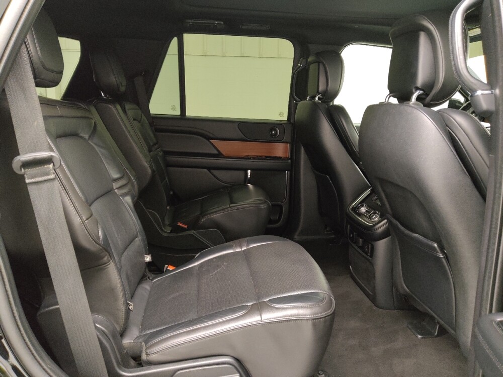 2018 Lincoln Navigator in St. Louis, MO 63125 - 18115963 19