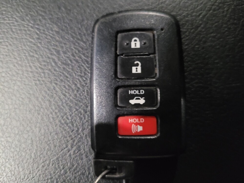 2017 Toyota Camry in Henrico, VA 23223 - 18115969 32