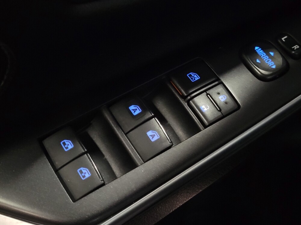 2017 Toyota Camry in Henrico, VA 23223 - 18115969 27