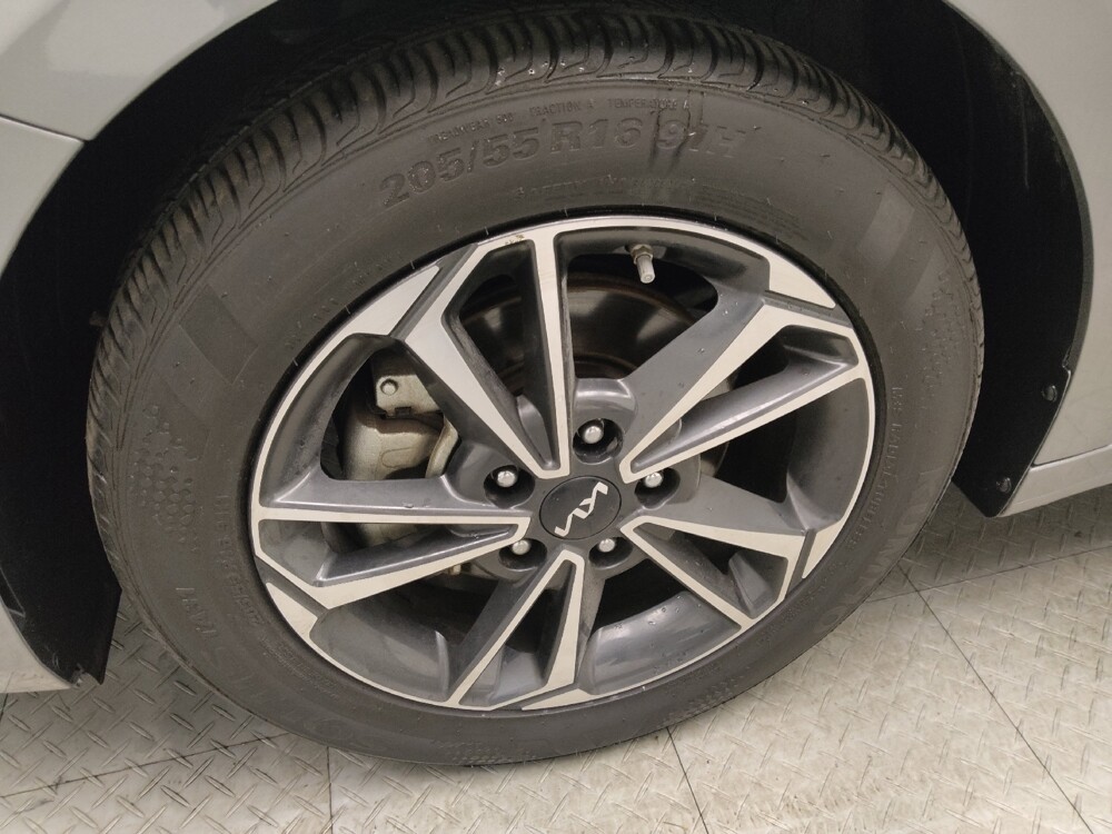 2024 Kia Forte in Des Moines, IA 50310 - 18115974 31