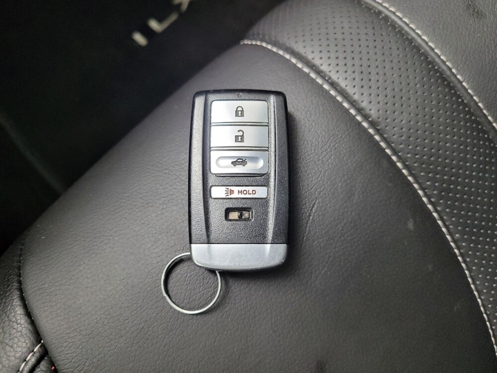 2019 Acura ILX in Pittsburgh, PA 15236 - 18115980 32