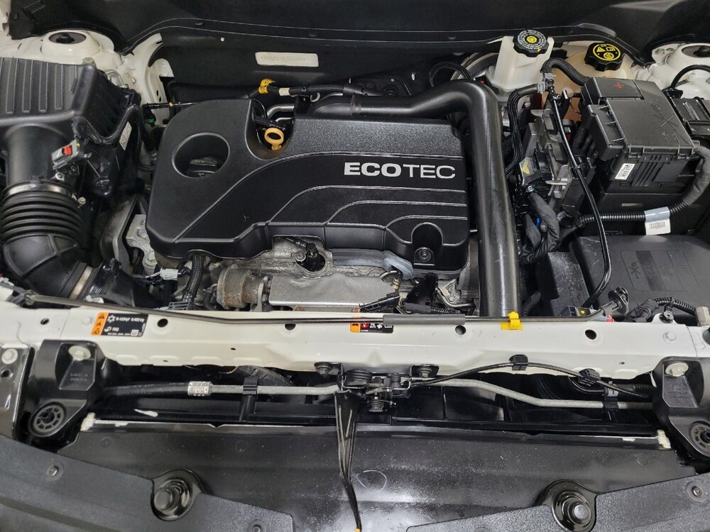 2020 Chevrolet Equinox in Pittsburgh, PA 15236 - 18115986 30