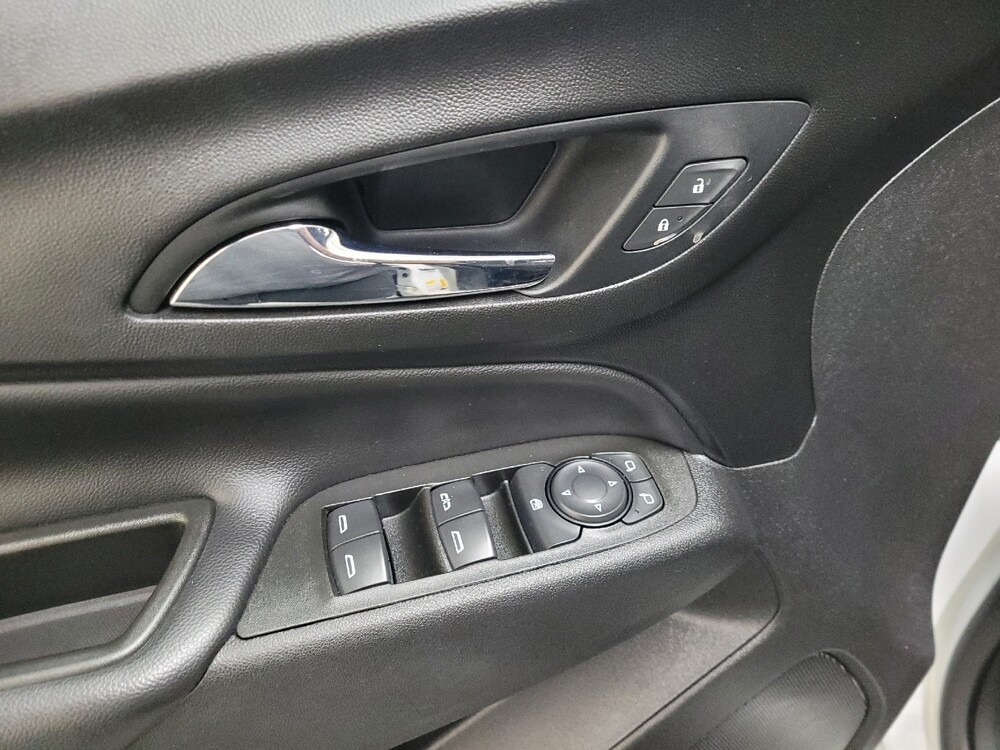 2020 Chevrolet Equinox in Pittsburgh, PA 15236 - 18115986 27