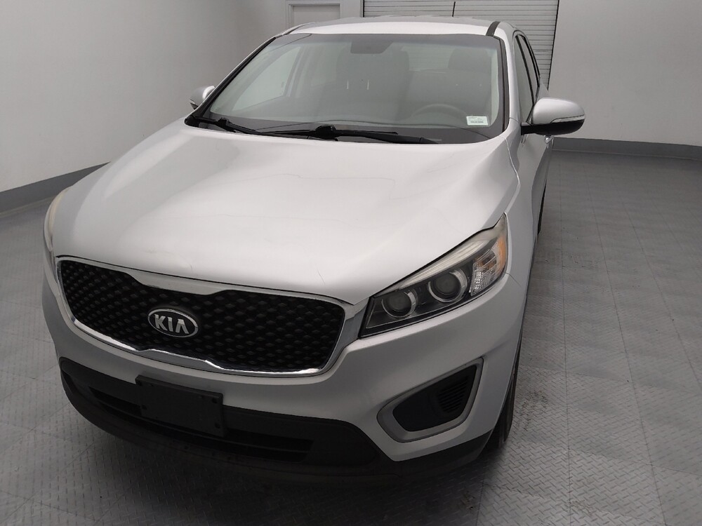 2016 Kia Sorento in Topeka, KS 66611 - 18116001 15