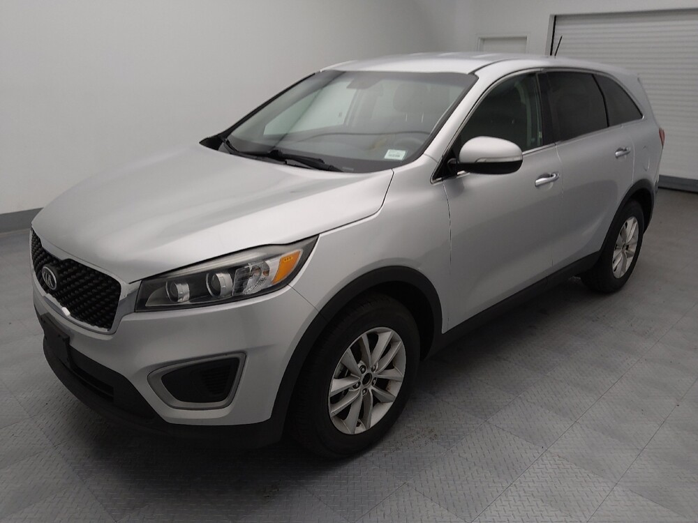 2016 Kia Sorento in Topeka, KS 66611 - 18116001 2