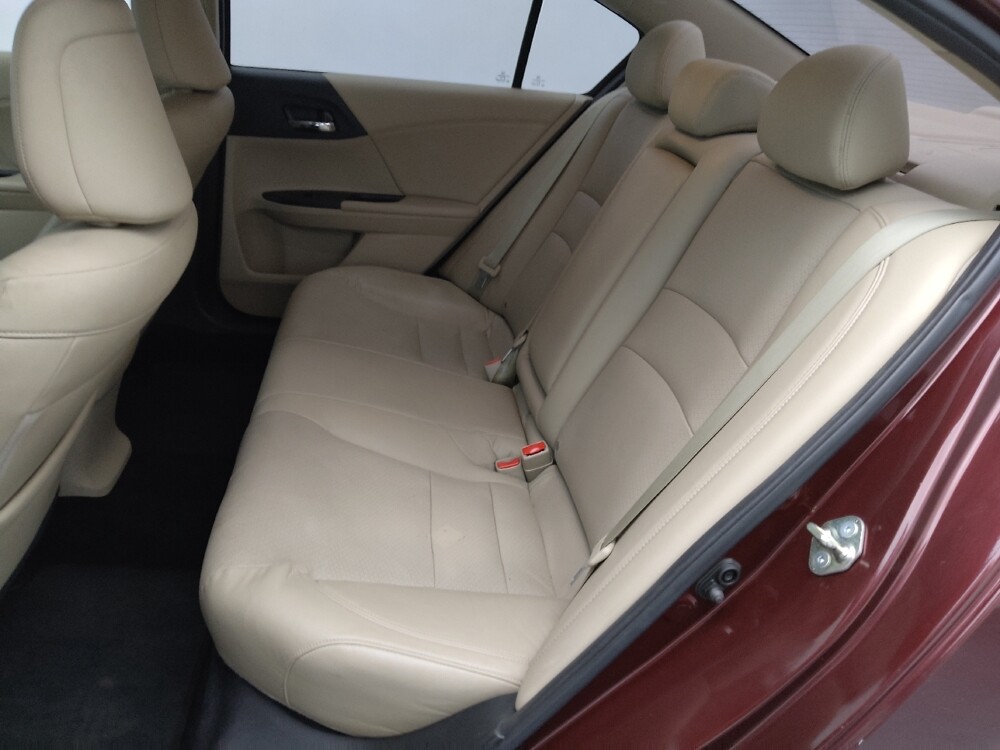 2017 Honda Accord in St. Louis, MO 63136 - 18116002 18