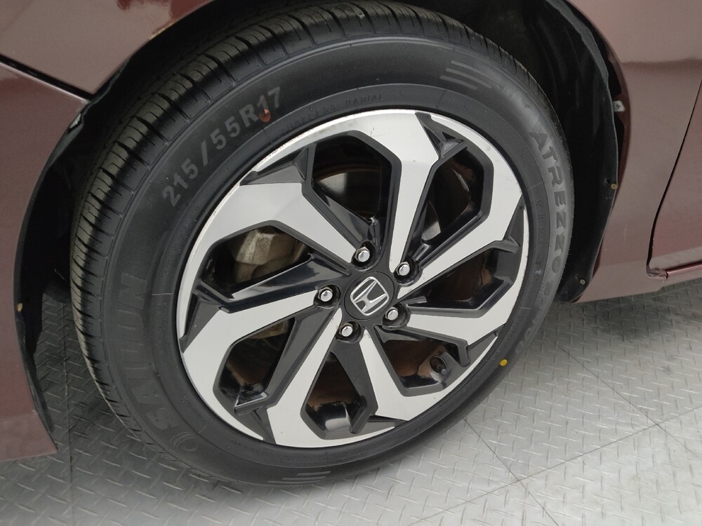 2017 Honda Accord in St. Louis, MO 63136 - 18116002 31