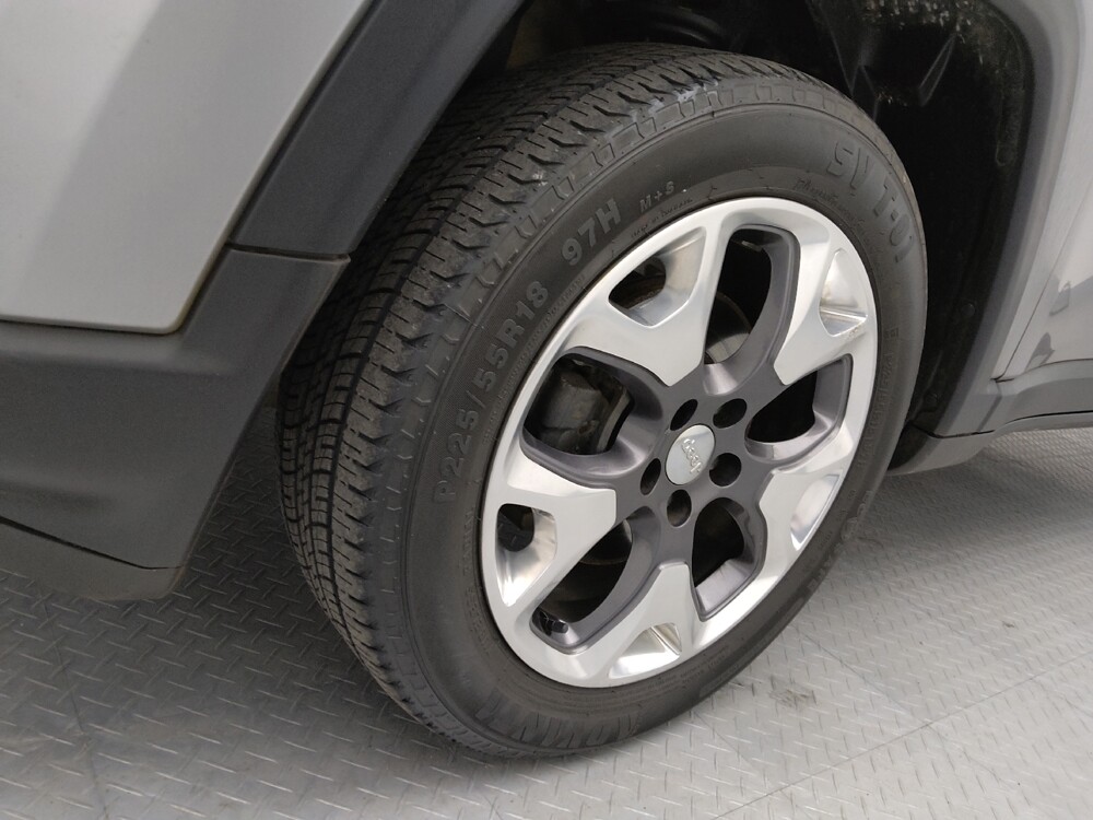 2020 Jeep Compass in Topeka, KS 66611 - 18116005 31