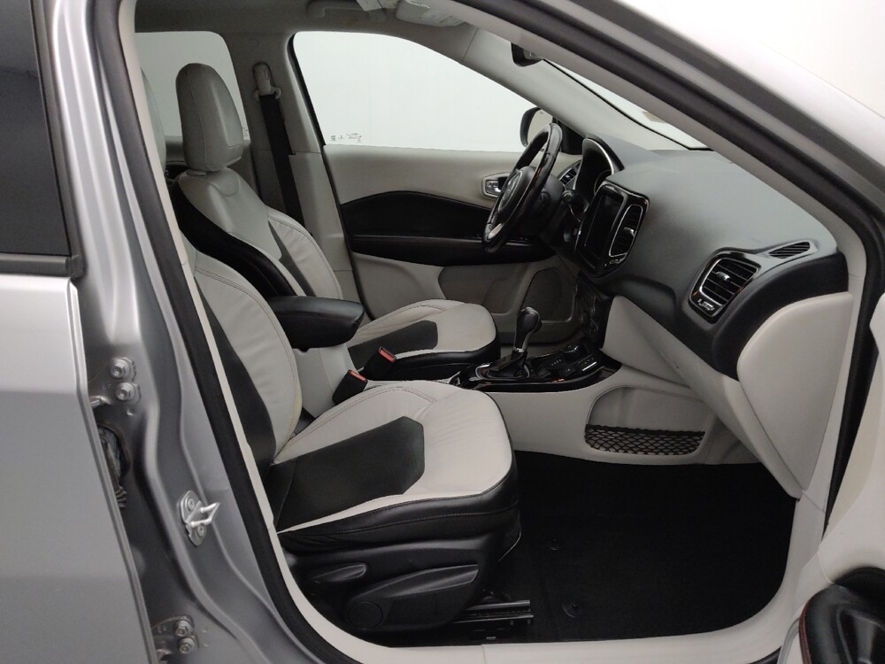 2020 Jeep Compass in Topeka, KS 66611 - 18116005 21