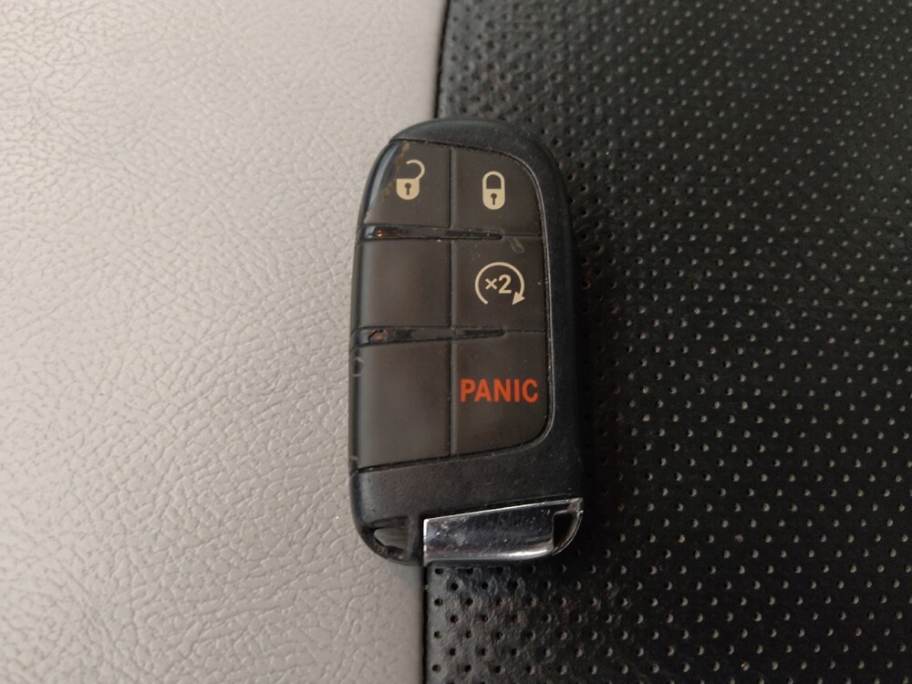 2020 Jeep Compass in Topeka, KS 66611 - 18116005 32