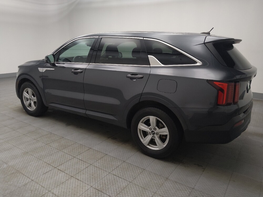 2021 Kia Sorento in Des Moines, IA 50310 - 18116011 3