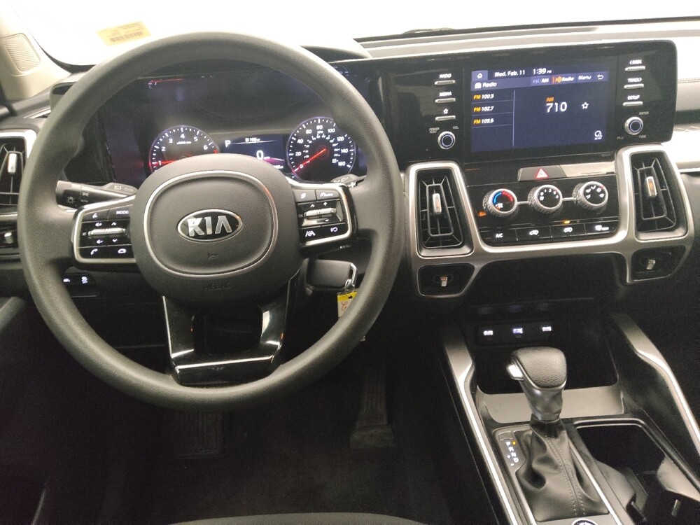 2021 Kia Sorento in Des Moines, IA 50310 - 18116011 22