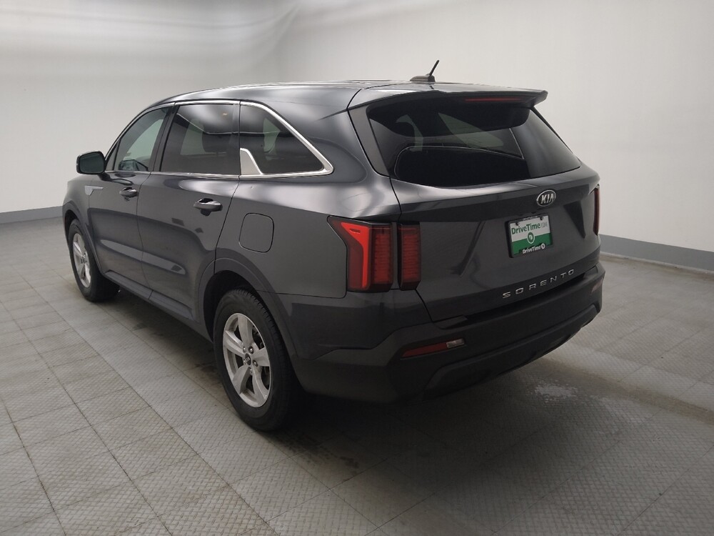 2021 Kia Sorento in Des Moines, IA 50310 - 18116011 5