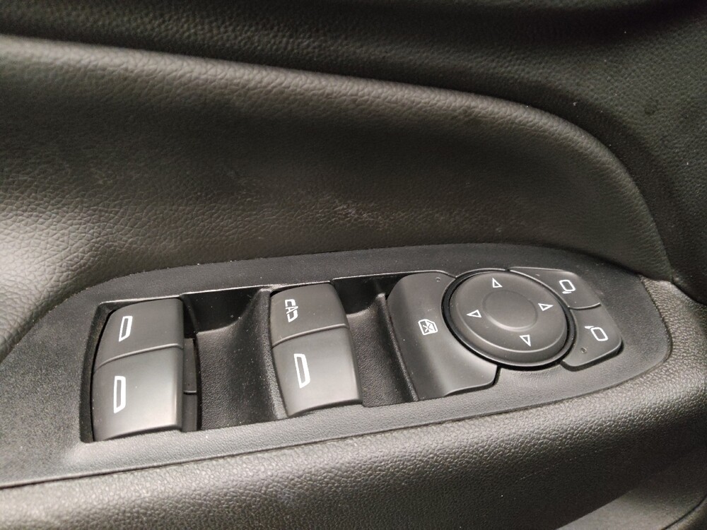 2018 Chevrolet Equinox in Des Moines, IA 50310 - 18116012 27