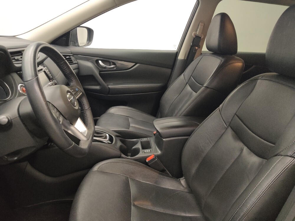 2019 Nissan Rogue in Des Moines, IA 50310 - 18116013 17