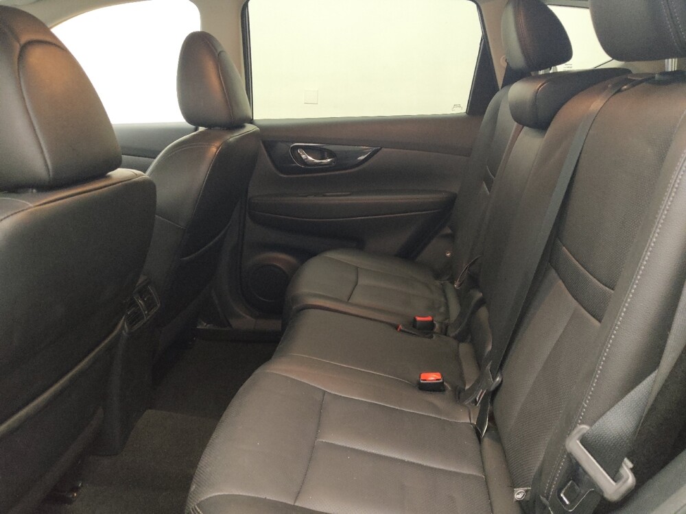 2019 Nissan Rogue in Des Moines, IA 50310 - 18116013 18