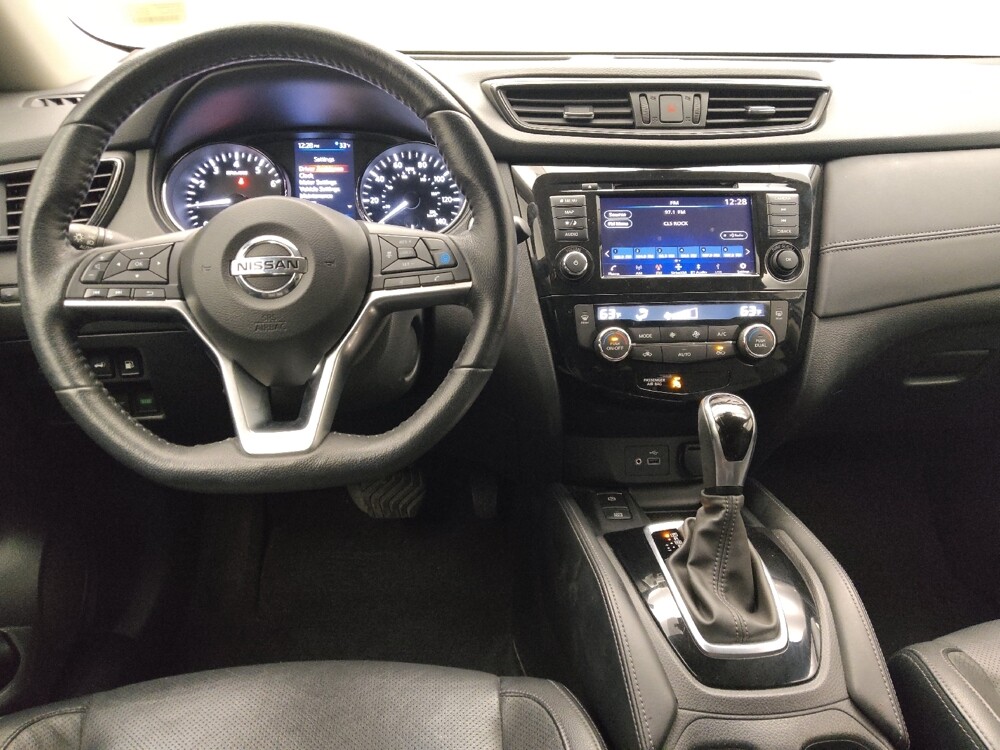2019 Nissan Rogue in Des Moines, IA 50310 - 18116013 22