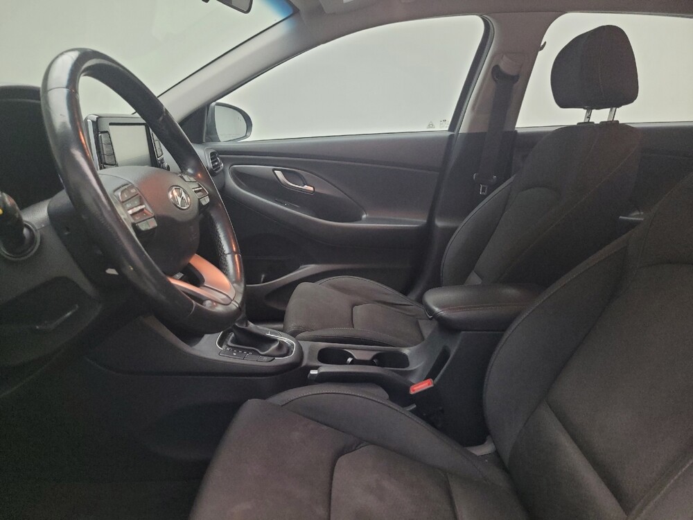 2018 Hyundai Elantra in Taylor, MI 48180 - 18116016 17