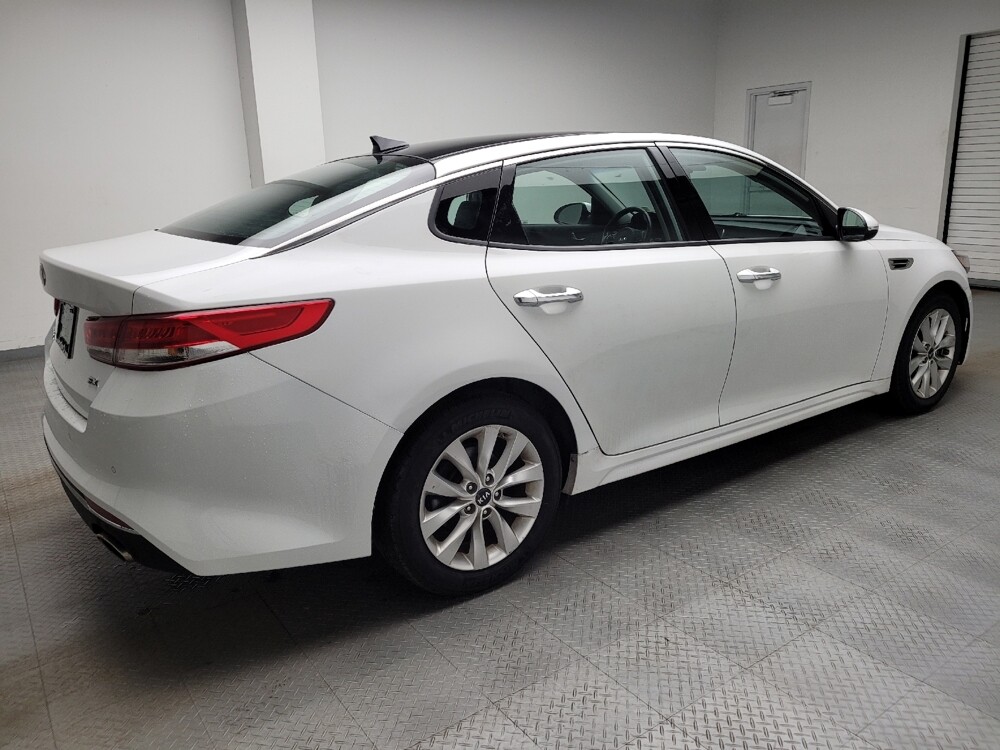2018 Kia Optima in Taylor, MI 48180 - 18116017 10