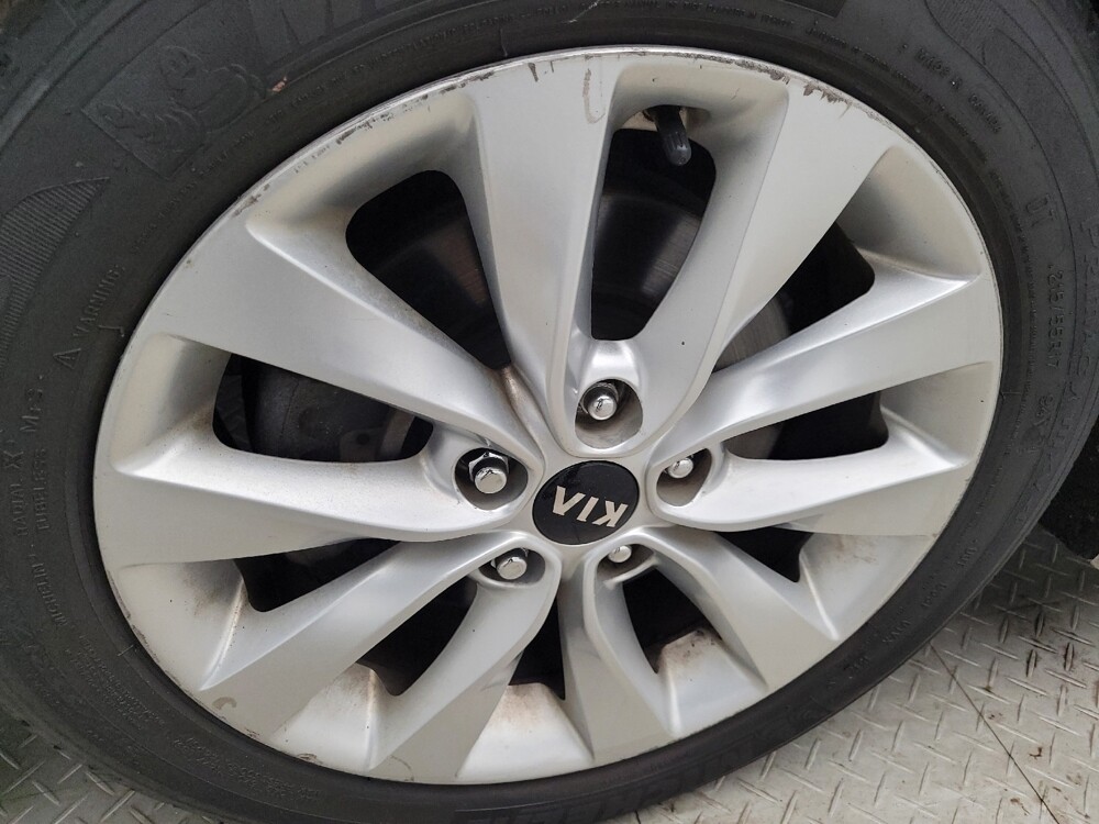 2018 Kia Optima in Taylor, MI 48180 - 18116017 31