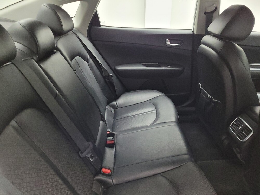 2018 Kia Optima in Taylor, MI 48180 - 18116017 19