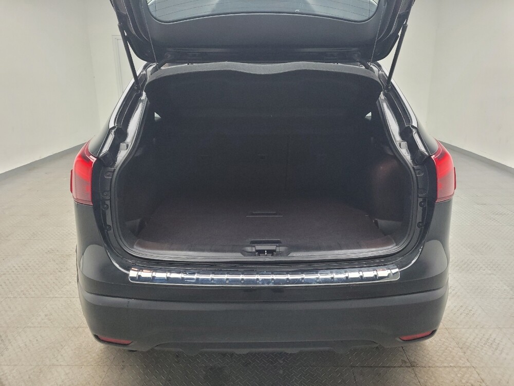 2019 Nissan Rogue Sport in Eastpointe, MI 48021 - 18116018 29