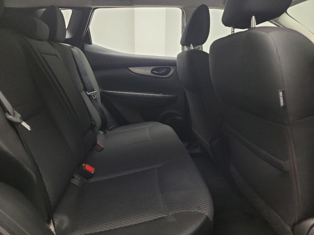 2019 Nissan Rogue Sport in Eastpointe, MI 48021 - 18116018 19