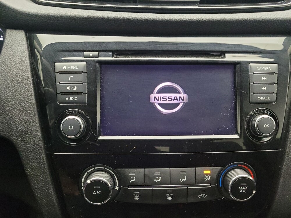 2019 Nissan Rogue Sport in Eastpointe, MI 48021 - 18116018 25