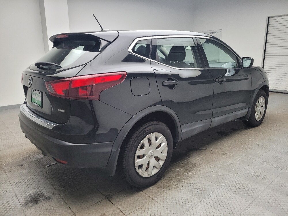 2019 Nissan Rogue Sport in Eastpointe, MI 48021 - 18116018 10