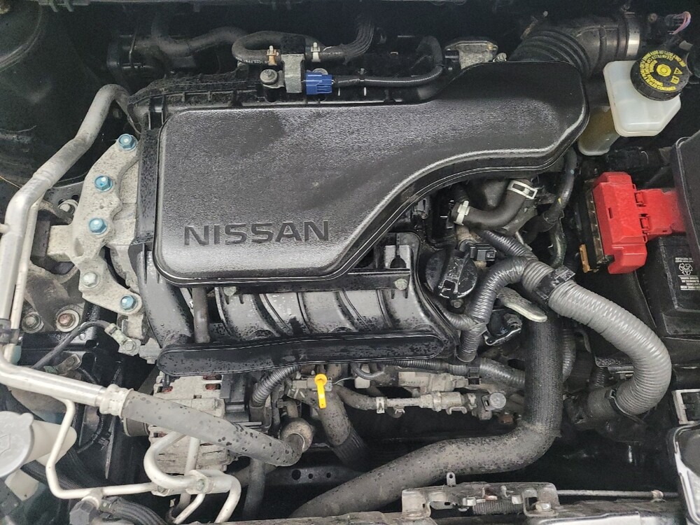 2019 Nissan Rogue Sport in Eastpointe, MI 48021 - 18116018 30