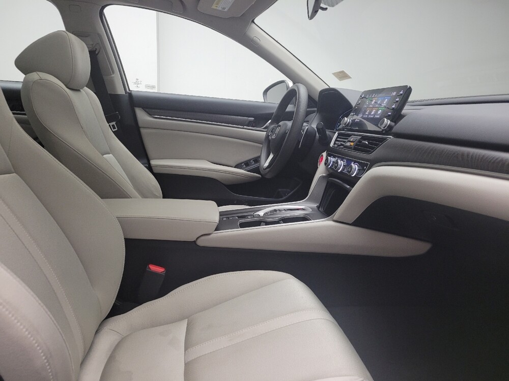 2018 Honda Accord in Taylor, MI 48180 - 18116020 21