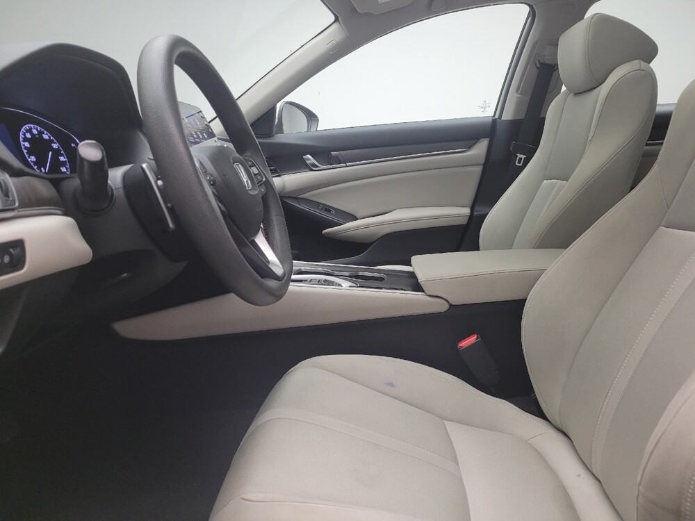 2018 Honda Accord in Taylor, MI 48180 - 18116020 17