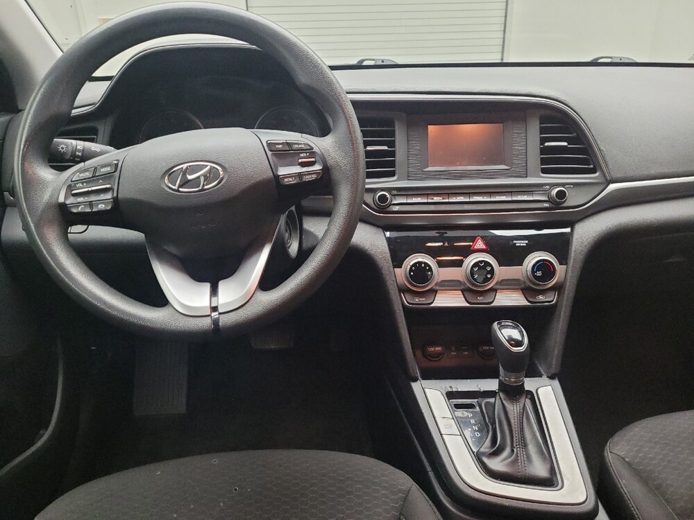 2019 Hyundai Elantra in Eastpointe, MI 48021 - 18116021 22