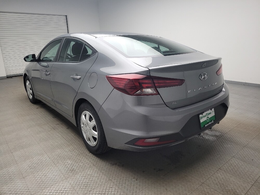 2019 Hyundai Elantra in Eastpointe, MI 48021 - 18116021 5