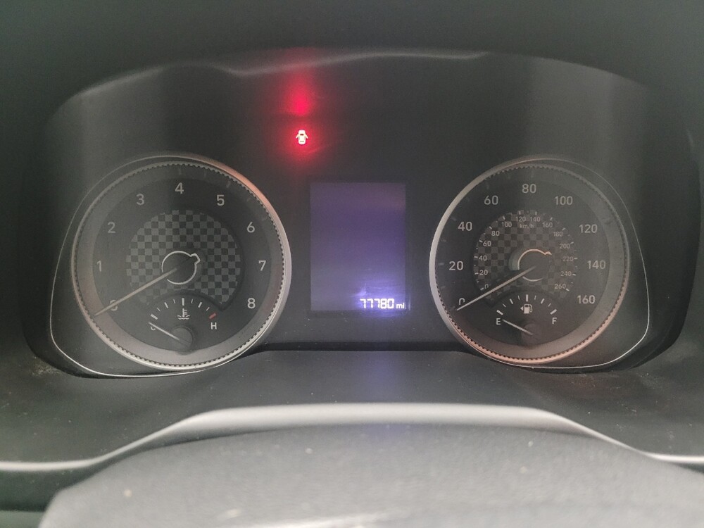 2019 Hyundai Elantra in Eastpointe, MI 48021 - 18116021 23