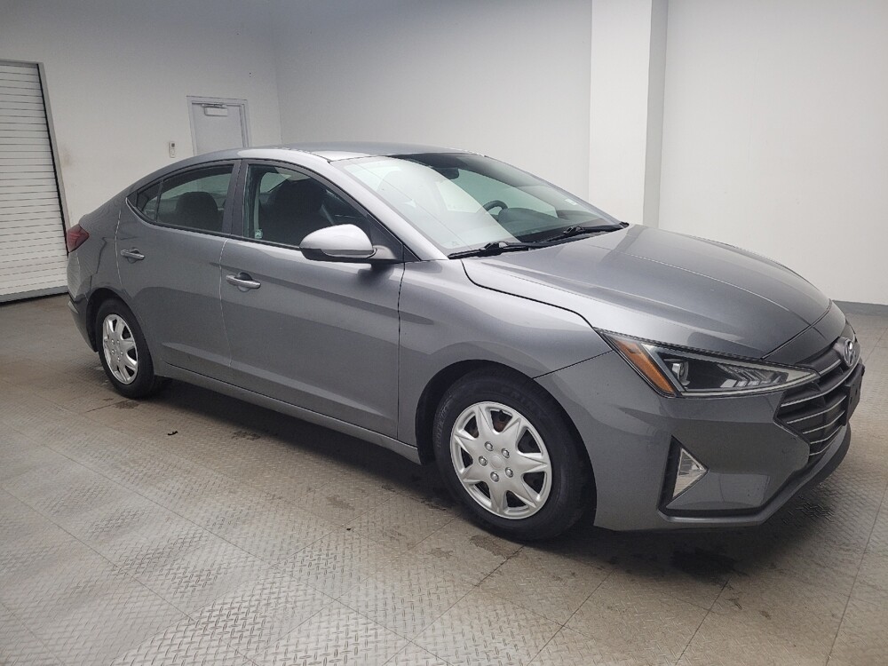 2019 Hyundai Elantra in Eastpointe, MI 48021 - 18116021 11