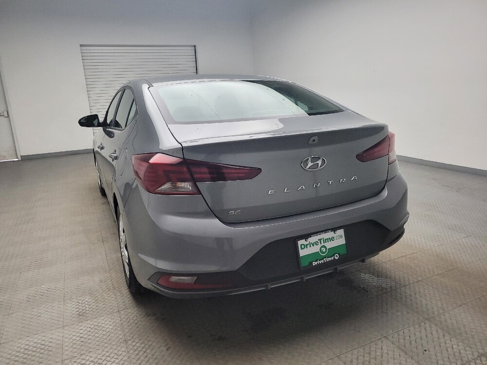 2019 Hyundai Elantra in Eastpointe, MI 48021 - 18116021 6