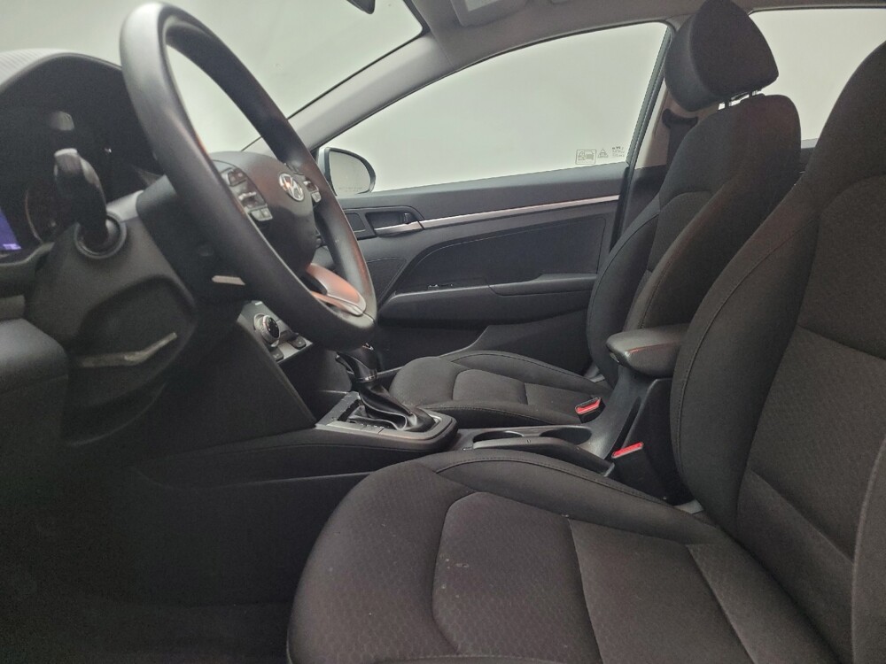 2019 Hyundai Elantra in Eastpointe, MI 48021 - 18116021 17