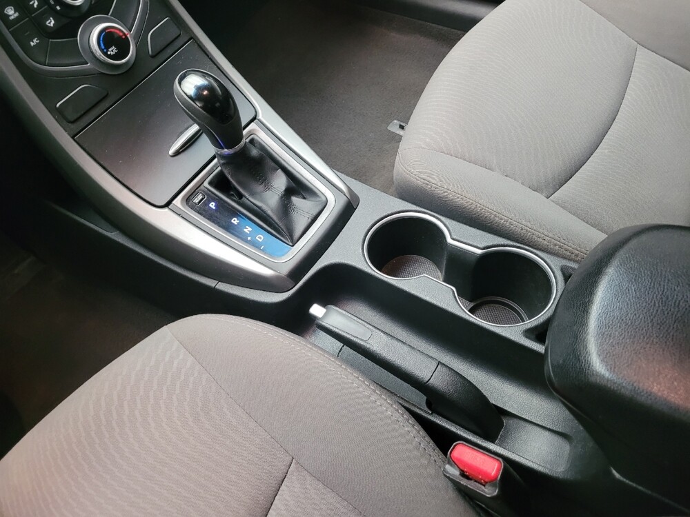 2014 Hyundai Elantra in Eastpointe, MI 48021 - 18116027 26