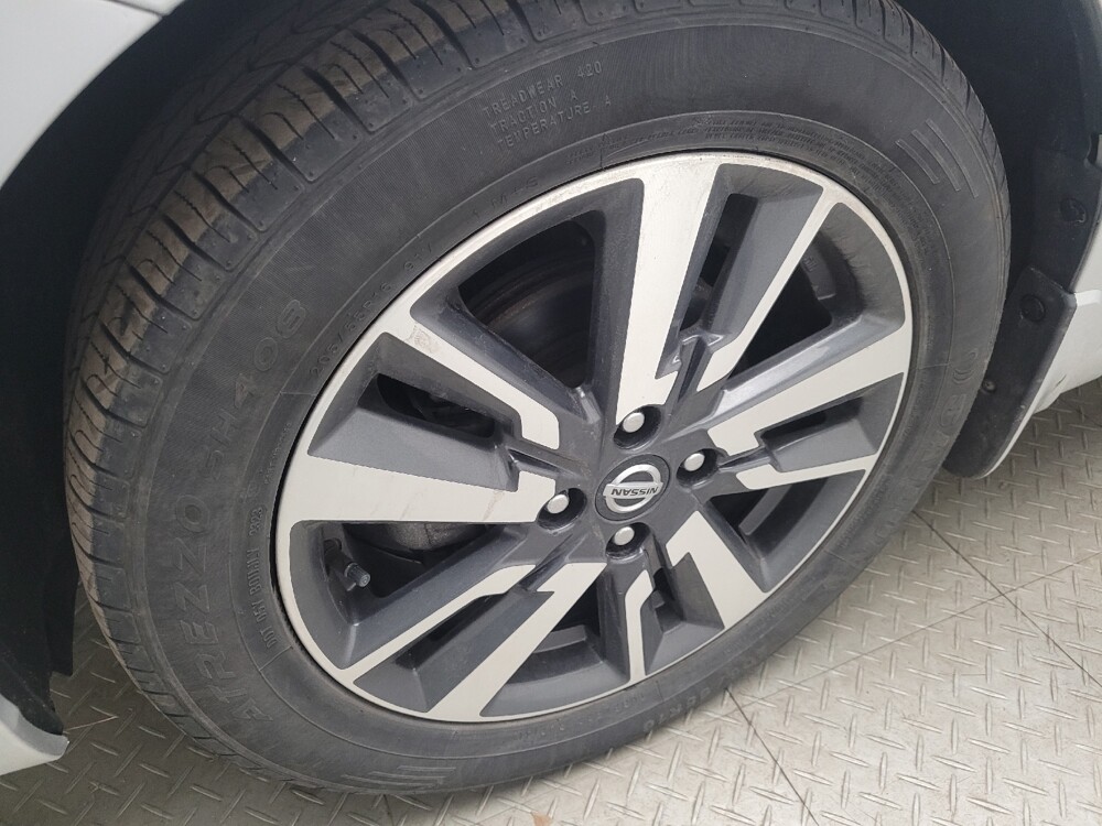 2021 Nissan Versa in Eastpointe, MI 48021 - 18116028 31