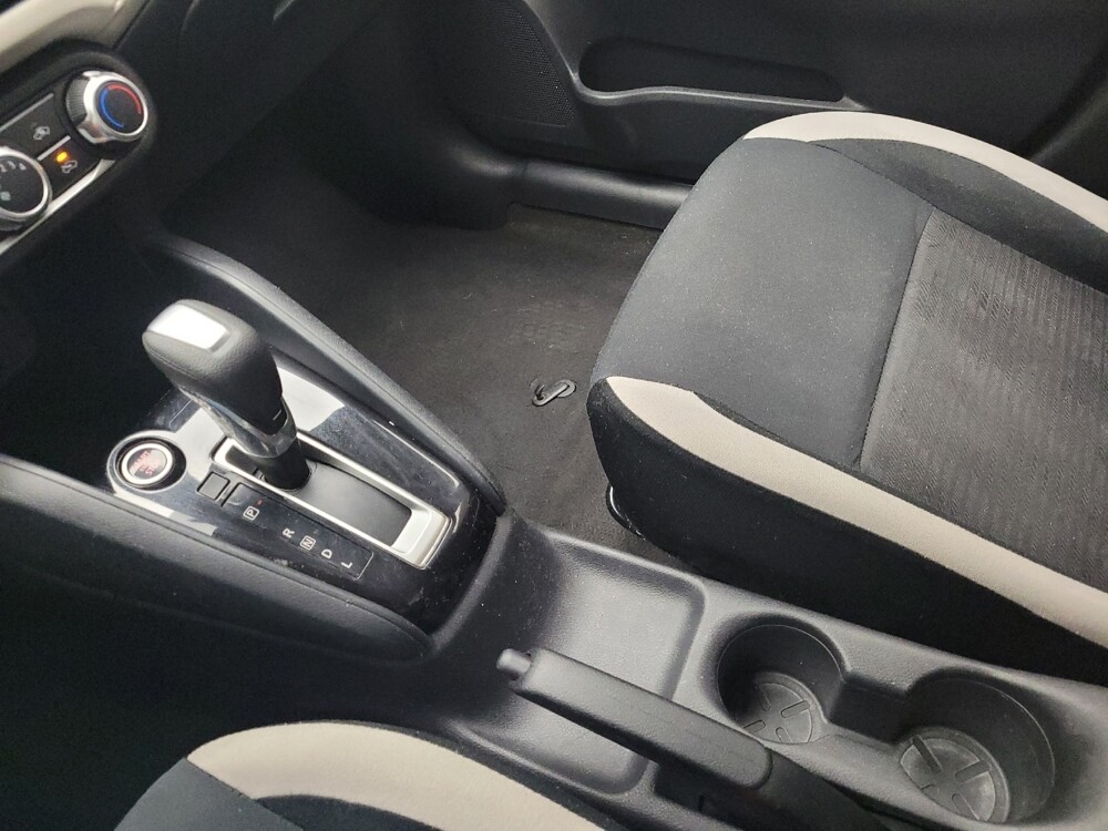 2021 Nissan Versa in Eastpointe, MI 48021 - 18116028 26