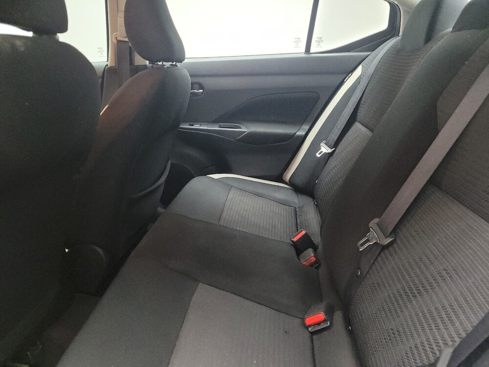 2021 Nissan Versa in Eastpointe, MI 48021 - 18116028 18