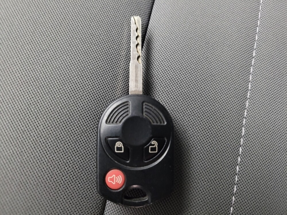 2016 Ford Escape in Eastpointe, MI 48021 - 18116029 32