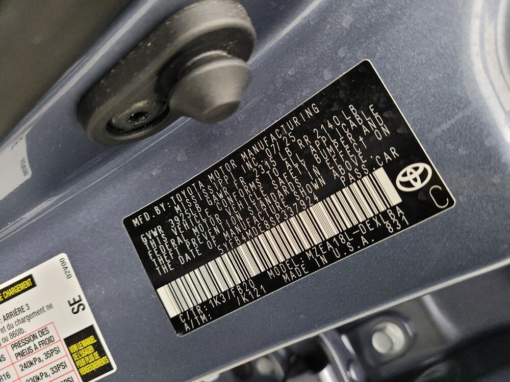 2025 Toyota Corolla in Eastpointe, MI 48021 - 18116031 33