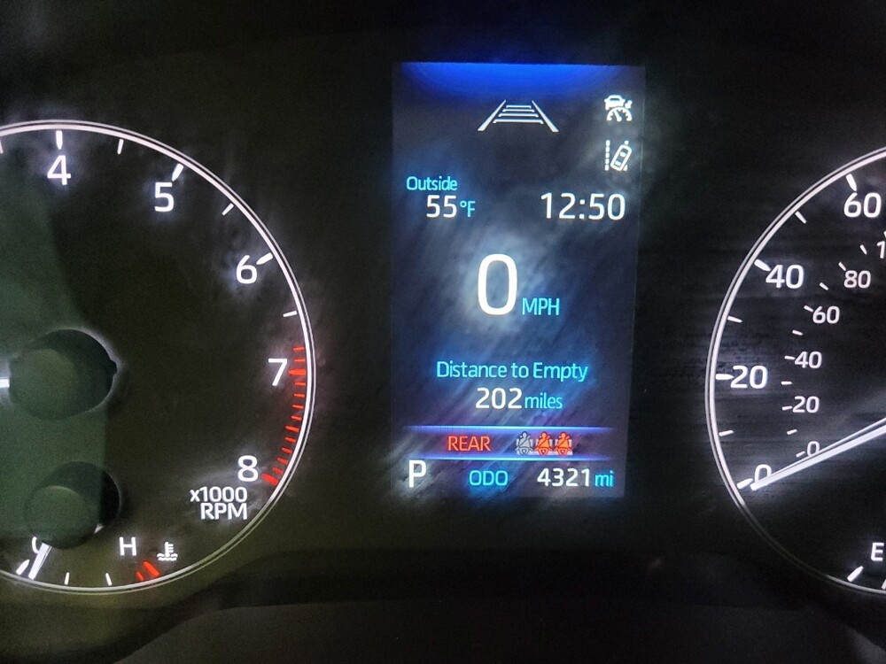 2025 Toyota Corolla in Eastpointe, MI 48021 - 18116031 23