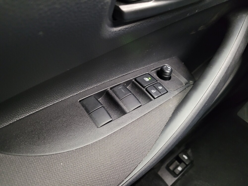 2025 Toyota Corolla in Eastpointe, MI 48021 - 18116031 27